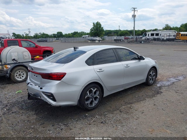 Aukcja sprzedaży 2021 Kia Forte Lxs, vin: 3KPF24AD5ME275728, numer aukcji: 45429621