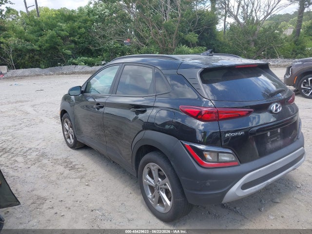 45429623 :رقم المزاد ، KM8K62AB5NU798865 vin ، 2022 Hyundai Kona Sel مزاد بيع