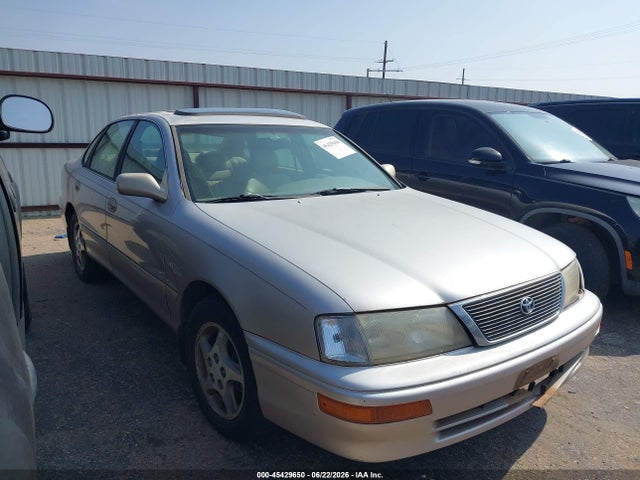 1997 Toyota Avalon Xls მანქანა იყიდება აუქციონზე, vin: 4T1BF12B7VU170945, აუქციონის ნომერი: 45429650