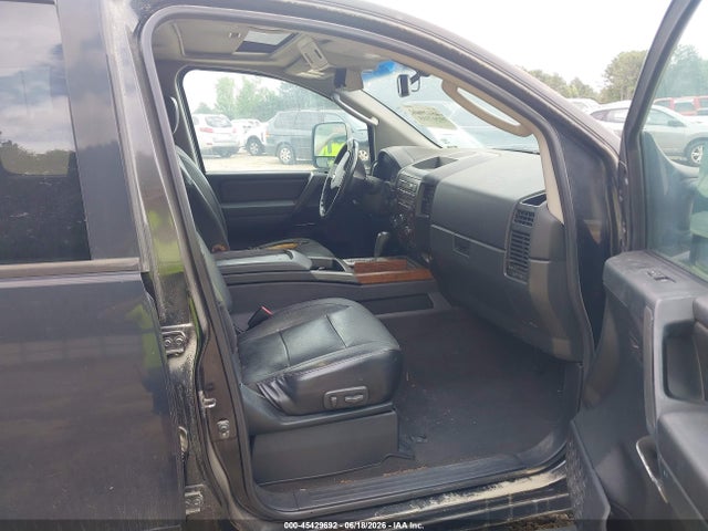 45429692 :رقم المزاد ، 1N6BA07C48N356890 vin ، 2008 Nissan Titan Le/pro-4x/se/xe مزاد بيع