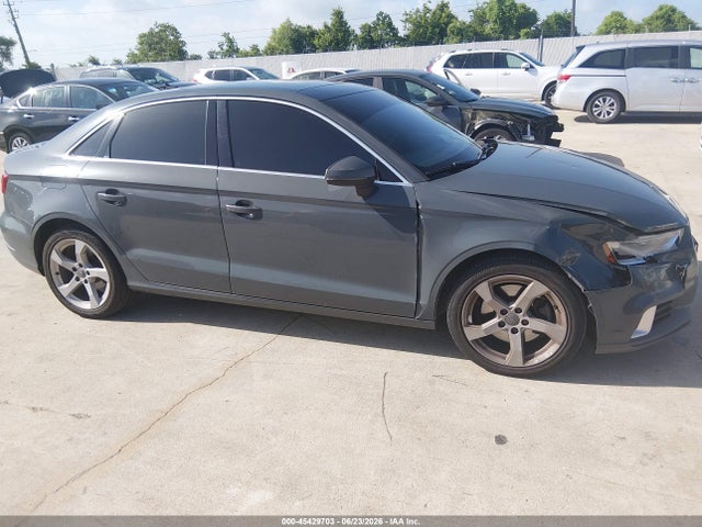 WAUAUGFF6K1015447 Audi A3 40 Premium