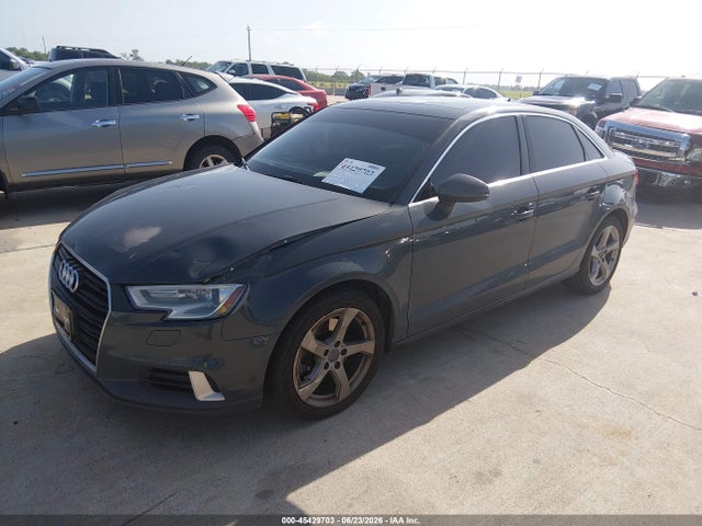 Audi A3 40 Premium 2019 WAUAUGFF6K1015447 Image 2