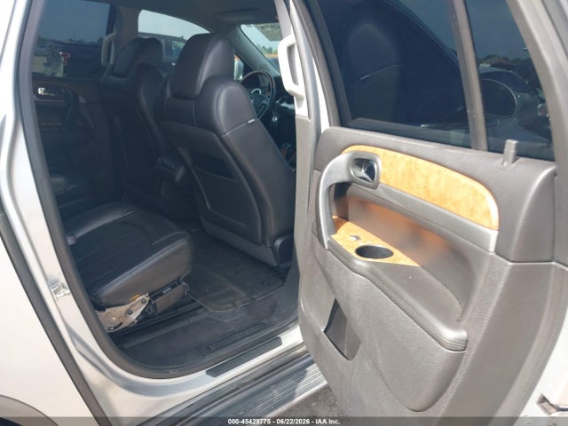 45429775 :رقم المزاد ، 5GAKRCED2BJ213008 vin ، 2011 Buick Enclave 2xl مزاد بيع