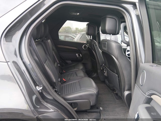 SALRT4EU7N2463808 Land Rover Discovery P360 S R-dynamic