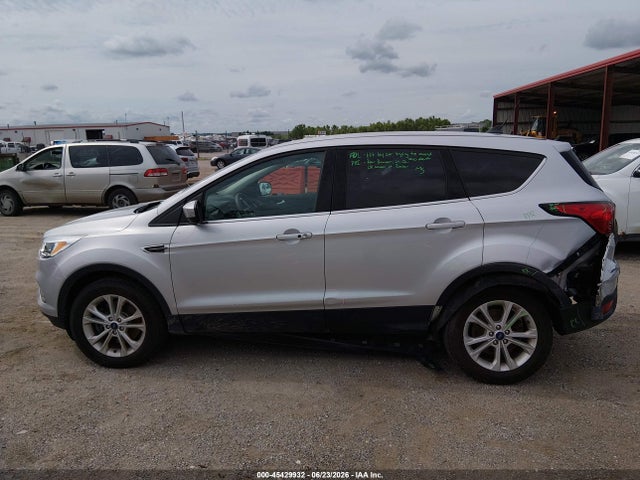 Ford ESCAPE SE 2019 1FMCU9GD2KUB24129 Image 14