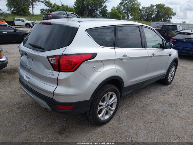 Ford ESCAPE SE 2019 1FMCU9GD2KUB24129 Image 4