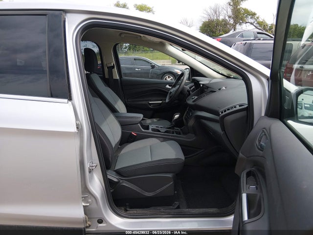 Ford ESCAPE SE 2019 1FMCU9GD2KUB24129 Image 5