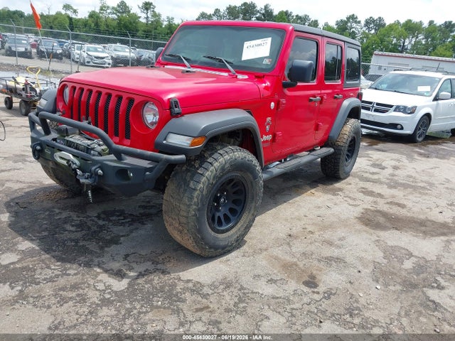 1C4HJXDG9JW145746 Jeep Wrangler Unlimited Sport 4x4