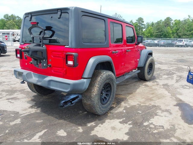 1C4HJXDG9JW145746 Jeep Wrangler Unlimited Sport 4x4