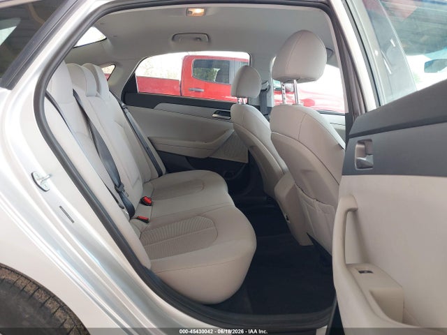 5NPE24AA9KH803300 Hyundai SONATA ECO