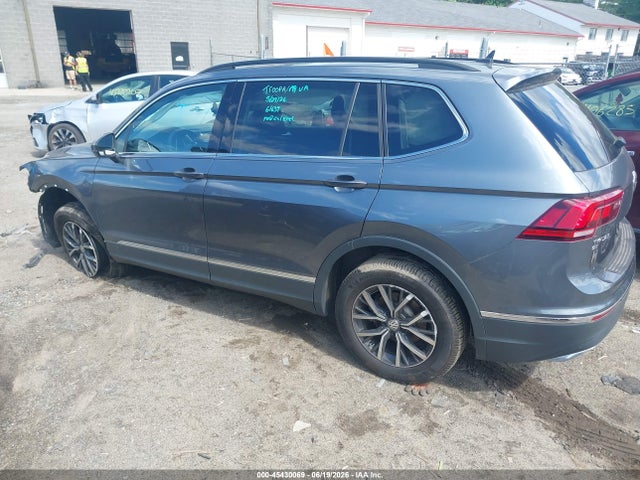 3VV2B7AX1LM023541 Volkswagen Tiguan 2.0t Se/2.0t Se R-line Black/2.0t Sel
