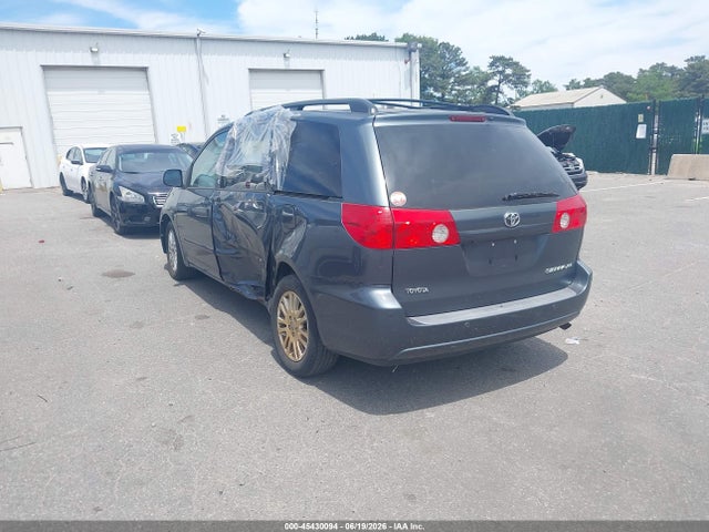 Продажа на аукционе авто 2010 Toyota Sienna Xle, vin: 5TDYK4CC7AS337726, номер лота: 45430094
