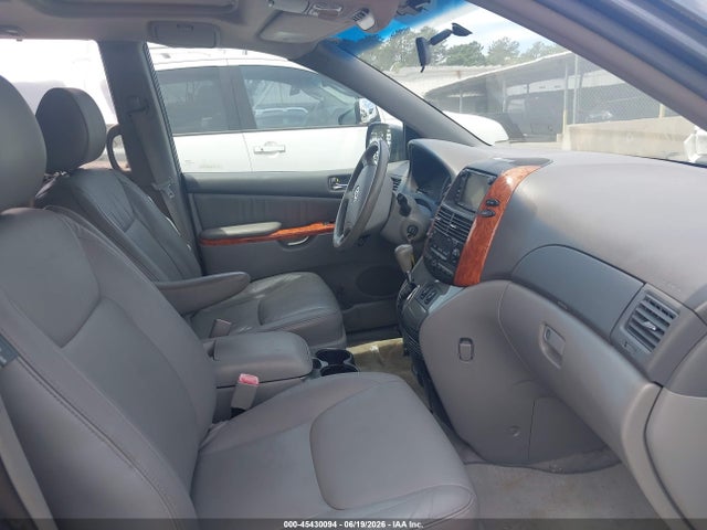 45430094 :رقم المزاد ، 5TDYK4CC7AS337726 vin ، 2010 Toyota Sienna Xle مزاد بيع