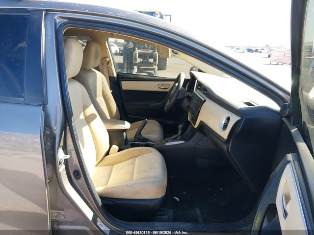 45430115 :رقم المزاد ، 5YFBURHEXHP732820 vin ، 2017 Toyota Corolla Le مزاد بيع