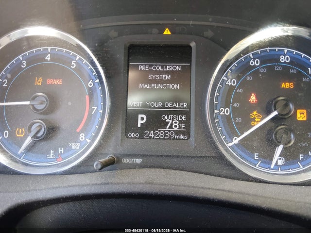 Продаж на аукціоні авто 2017 Toyota Corolla Le, vin: 5YFBURHEXHP732820, номер лоту: 45430115