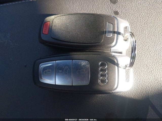 45430127 :رقم المزاد ، WAUGUDGY9PA139163 vin ، 2023 Audi A3 Premium 40 Tfsi Quattro S Tronic مزاد بيع