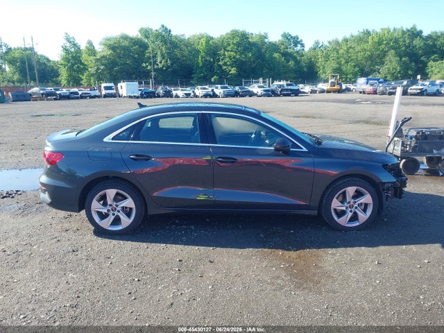 45430127 :رقم المزاد ، WAUGUDGY9PA139163 vin ، 2023 Audi A3 Premium 40 Tfsi Quattro S Tronic مزاد بيع