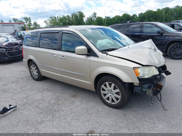 Продаж на аукціоні авто 2015 Chrysler Town & Country Touring, vin: 2C4RC1BG5FR520238, номер лоту: 45430132