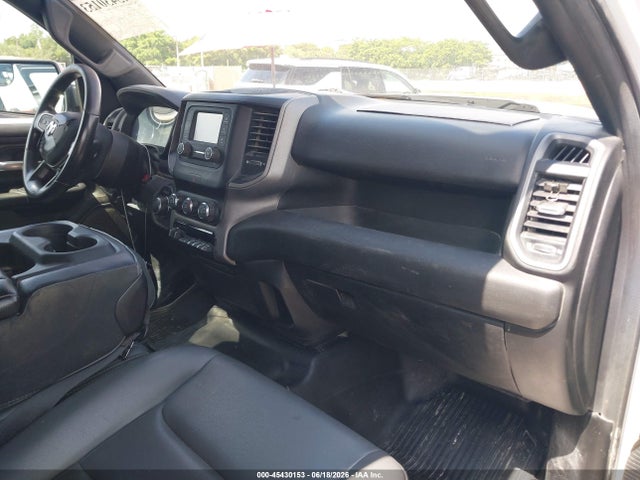 Продажа на аукционе авто 2023 Ram 1500 Tradesman  4x4 6'4 Box, vin: 1C6SRFNT9PN553545, номер лота: 45430153
