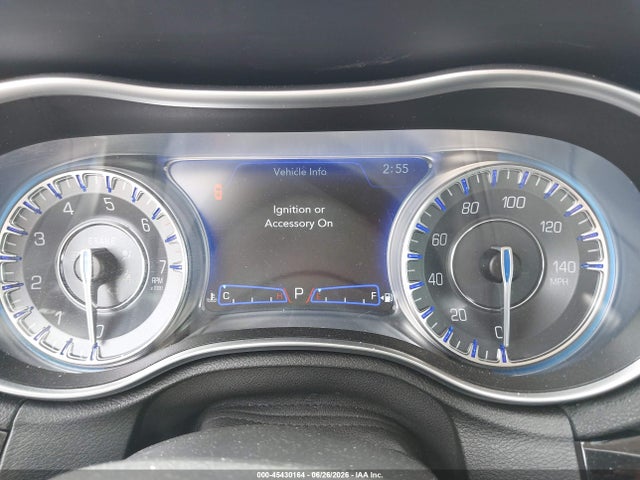 Продажа на аукционе авто 2023 Chrysler 300 Touring L, vin: 2C3CCADG6PH652634, номер лота: 45430164