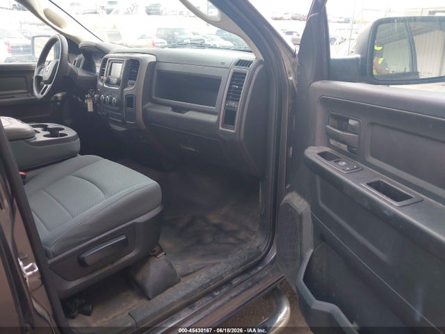 1C6RR6FG8HS764979 RAM 1500 Tradesman 4x2 6&#039;4 Box