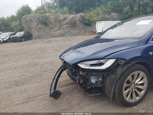 Aukcja sprzedaży 2017 Tesla Model X 100d/75d/90d, vin: 5YJXCBE25HF035545, numer aukcji: 45430236