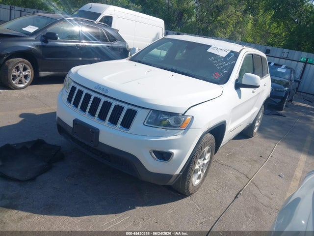 Jeep Grand Cherokee Laredo 2015 1C4RJFAG2FC893783 Image 2