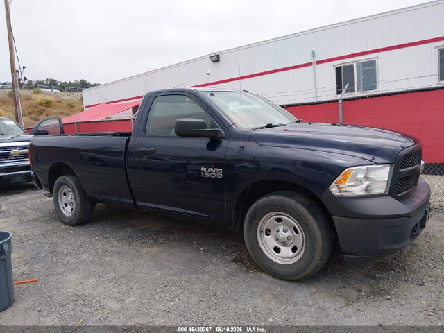 45430267 :رقم المزاد ، 3C6JR7DG1JG238552 vin ، 2018 Ram 1500 Tradesman  4x4 8' Box مزاد بيع