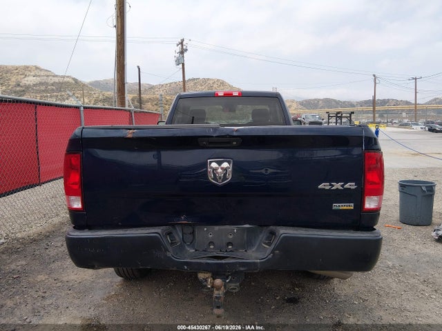 45430267 :رقم المزاد ، 3C6JR7DG1JG238552 vin ، 2018 Ram 1500 Tradesman  4x4 8' Box مزاد بيع