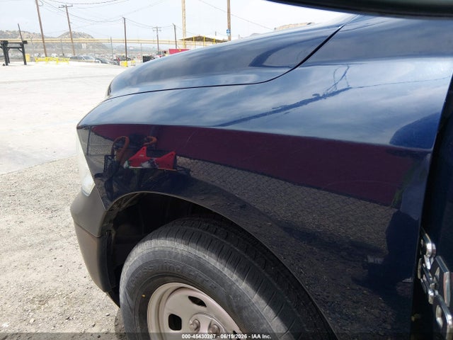 45430267 :رقم المزاد ، 3C6JR7DG1JG238552 vin ، 2018 Ram 1500 Tradesman  4x4 8' Box مزاد بيع