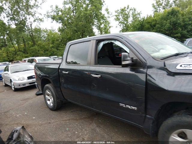 45430287 :رقم المزاد ، 1C6SRFFT3LN200338 vin ، 2020 Ram 1500 Big Horn  4x4 5'7 Box مزاد بيع