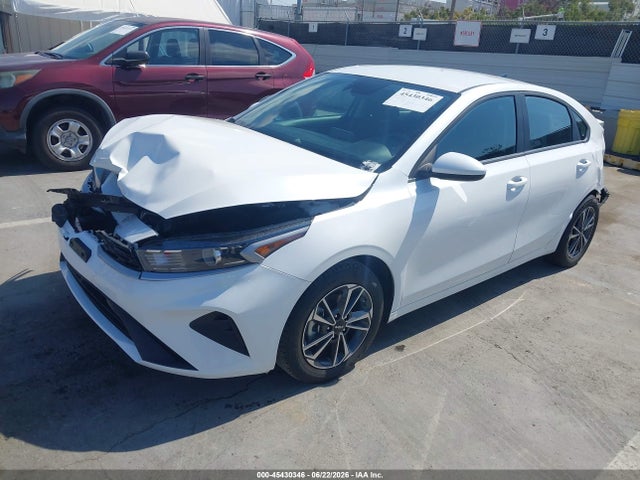 KIA Forte Lxs 2024 3KPF24AD7RE798773 Image 2
