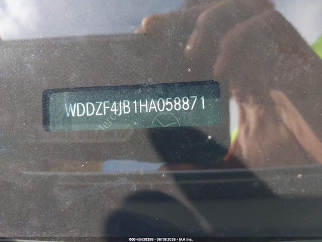 45430358 :رقم المزاد ، WDDZF4JB1HA058871 vin ، 2017 Mercedes-benz E 300 مزاد بيع