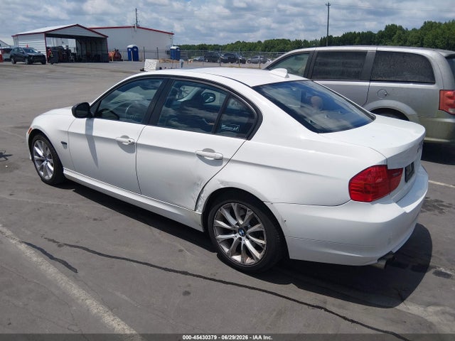2010 Bmw 328i მანქანა იყიდება აუქციონზე, vin: WBAPH7G57ANM51221, აუქციონის ნომერი: 45430379