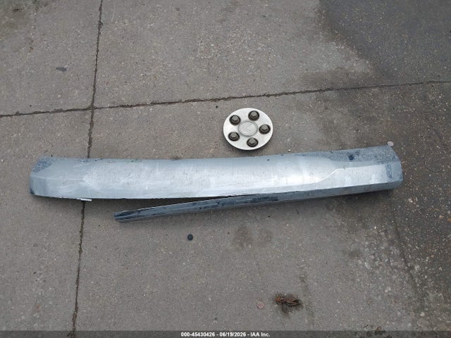2004 Saturn Vue V6 მანქანა იყიდება აუქციონზე, vin: 5GZCZ53464S898059, აუქციონის ნომერი: 45430426