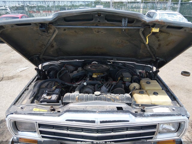 45430692 :رقم المزاد ، 1J4GS5875KP100302 vin ، 1989 Jeep Grand Wagoneer مزاد بيع