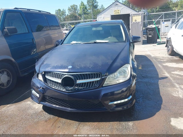 Auction sale of the 2012 Mercedes-benz C 250 Sport, vin: WDDGF4HB1CR212843, lot number: 45430751