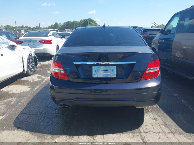 Auction sale of the 2012 Mercedes-benz C 250 Sport, vin: WDDGF4HB1CR212843, lot number: 45430751