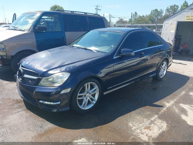 Auction sale of the 2012 Mercedes-benz C 250 Sport, vin: WDDGF4HB1CR212843, lot number: 45430751