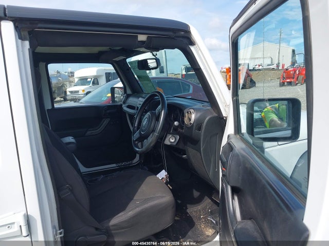 45430764 :رقم المزاد ، 1C4BJWKG5FL652106 vin ، 2015 Jeep Wrangler Unlimited Sport Rhd مزاد بيع
