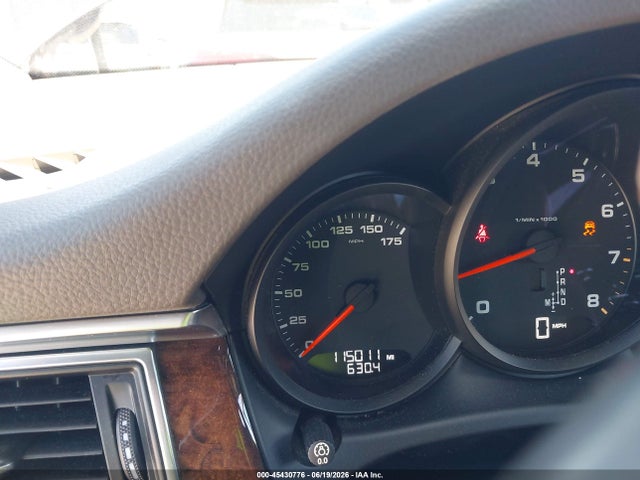 45430776 :رقم المزاد ، WP1AA2A52HLB02979 vin ، 2017 Porsche Macan مزاد بيع