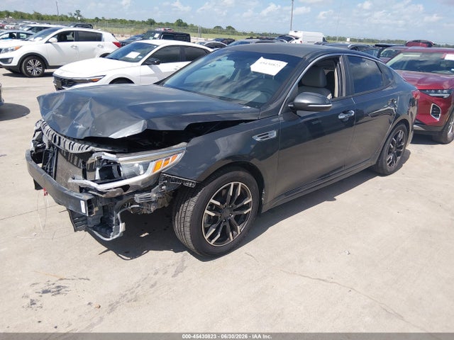 KIA Optima Lx 2016 5XXGT4L35GG021261 Image 2