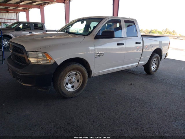 1C6RR7FG4KS679098 RAM 1500 Classic Tradesman 4x4 6&#039;4 Box