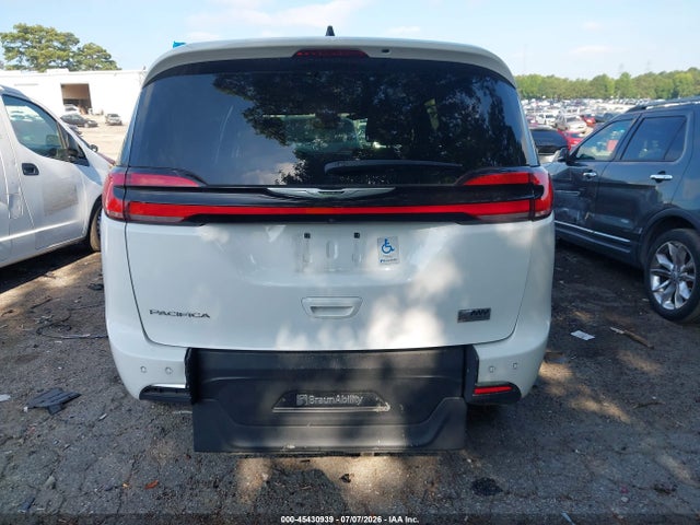 45430939 :رقم المزاد ، 2C4RC1FG3RR130057 vin ، 2024 Chrysler Pacifica Touring مزاد بيع
