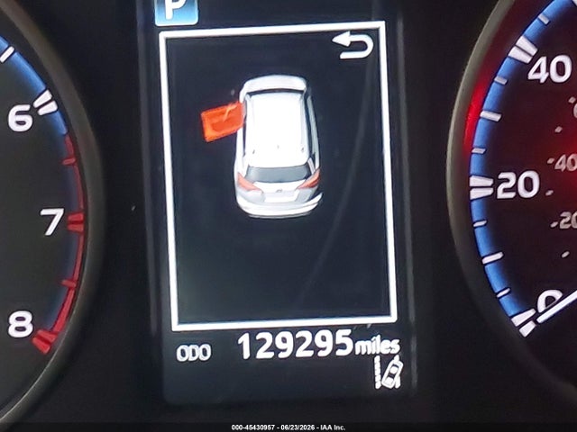 Toyota RAV4 LE 2018 JTMBFREV5JJ717747 Image 15