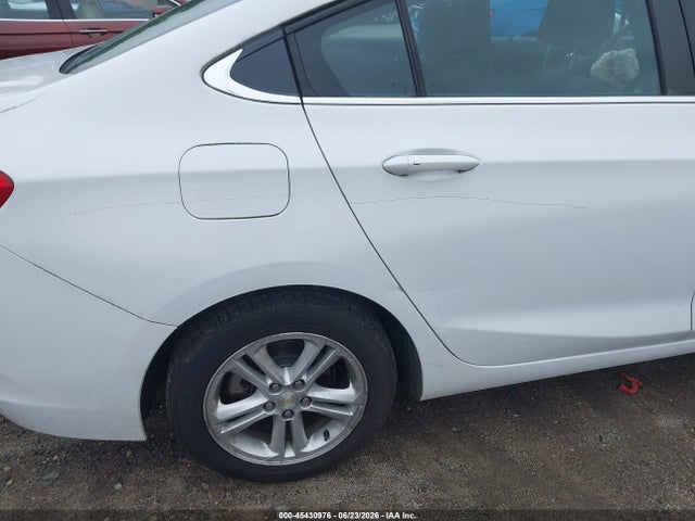 1G1BE5SMXH7248825 Chevrolet Cruze Lt Auto