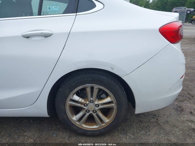 1G1BE5SMXH7248825 Chevrolet Cruze Lt Auto
