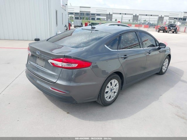 3FA6P0G72KR274009 Ford FUSION S