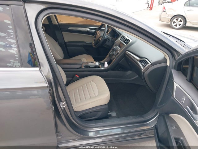 3FA6P0G72KR274009 Ford FUSION S