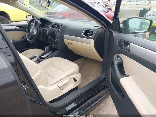 3VWD17AJ9EM390046 Volkswagen Jetta 1.8t Se